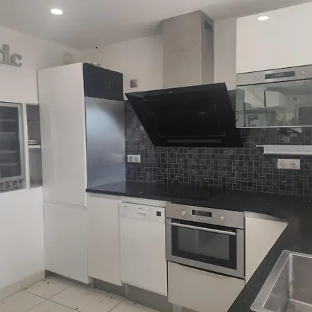 17, Heliopolis O Au Village Naturiste Apartment Agde