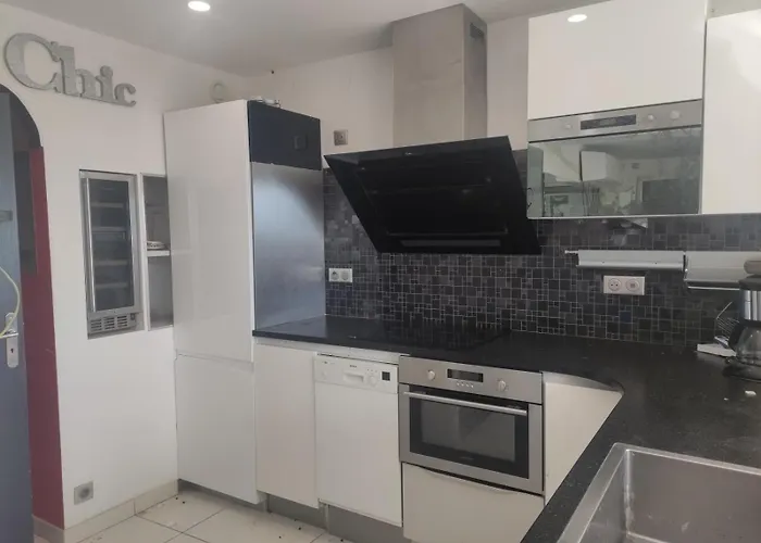 17, Héliopolis O Au Village Naturiste Apartamento Agde