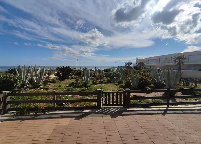 17, Héliopolis O Au Village Naturiste